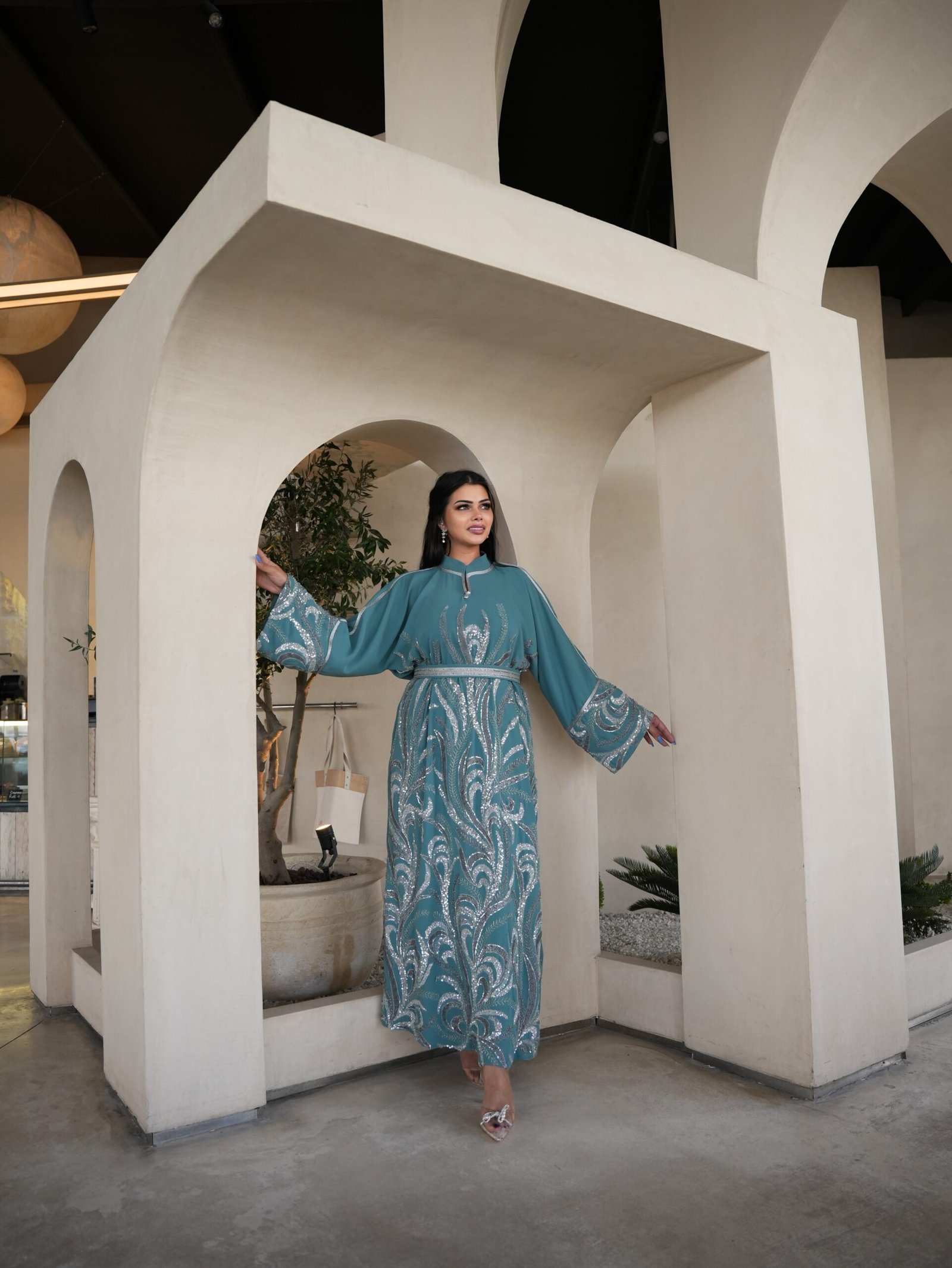 IMG_7986-scaled-1.jpeg قفطان شك فاخر باللون الفيروزي - الصورة 1