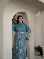 ⁦قفطان شك فاخر باللون الفيروزي⁩ - الصورة ⁦2⁩